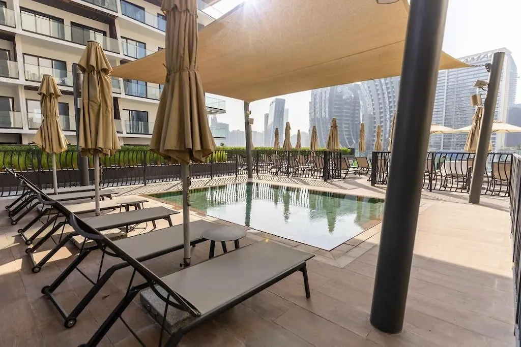 Waves - Premium Studio Stay In The Heart Of Business Bay Dubai
