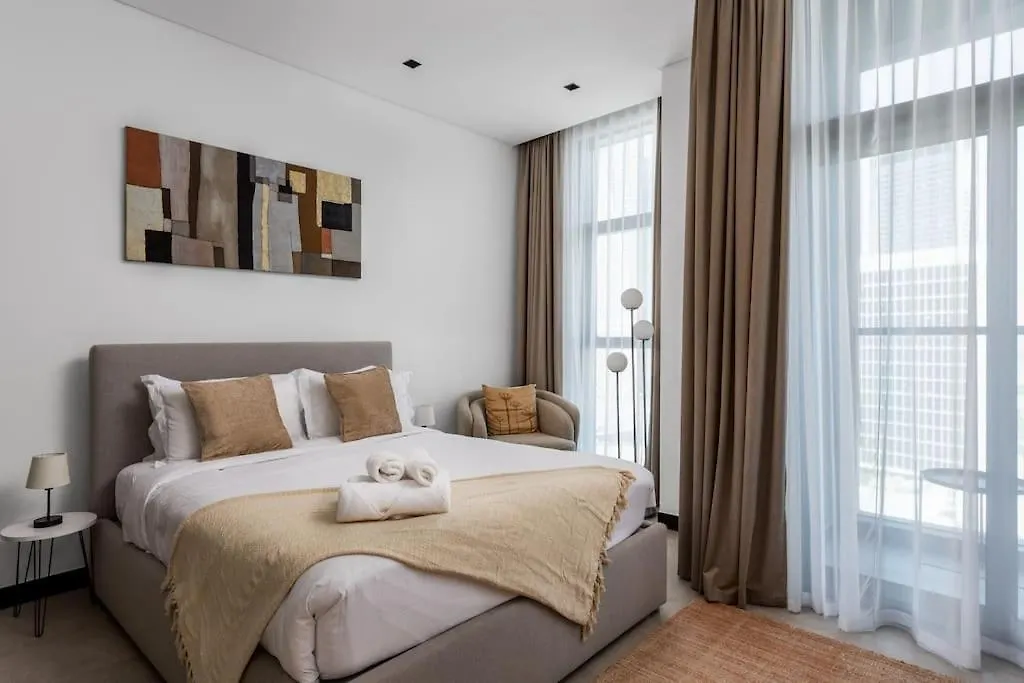 Waves - Premium Studio Stay In The Heart Of Business Bay Dubai