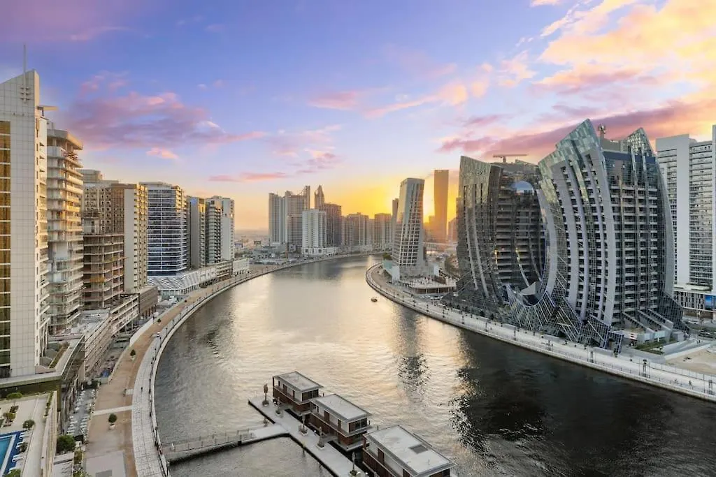 Apartment Waves - Premium Studio Stay In The Heart Of Business Bay Dubai