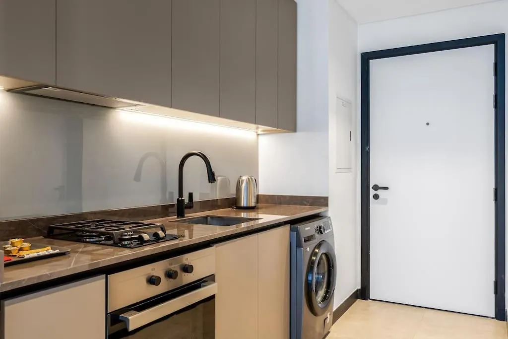 Waves - Premium Studio Stay In The Heart Of Business Bay Dubai